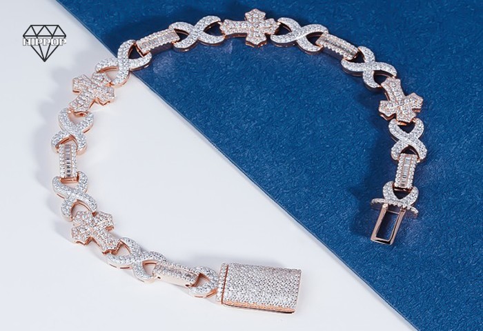 cuban bracelet diamond.jpg